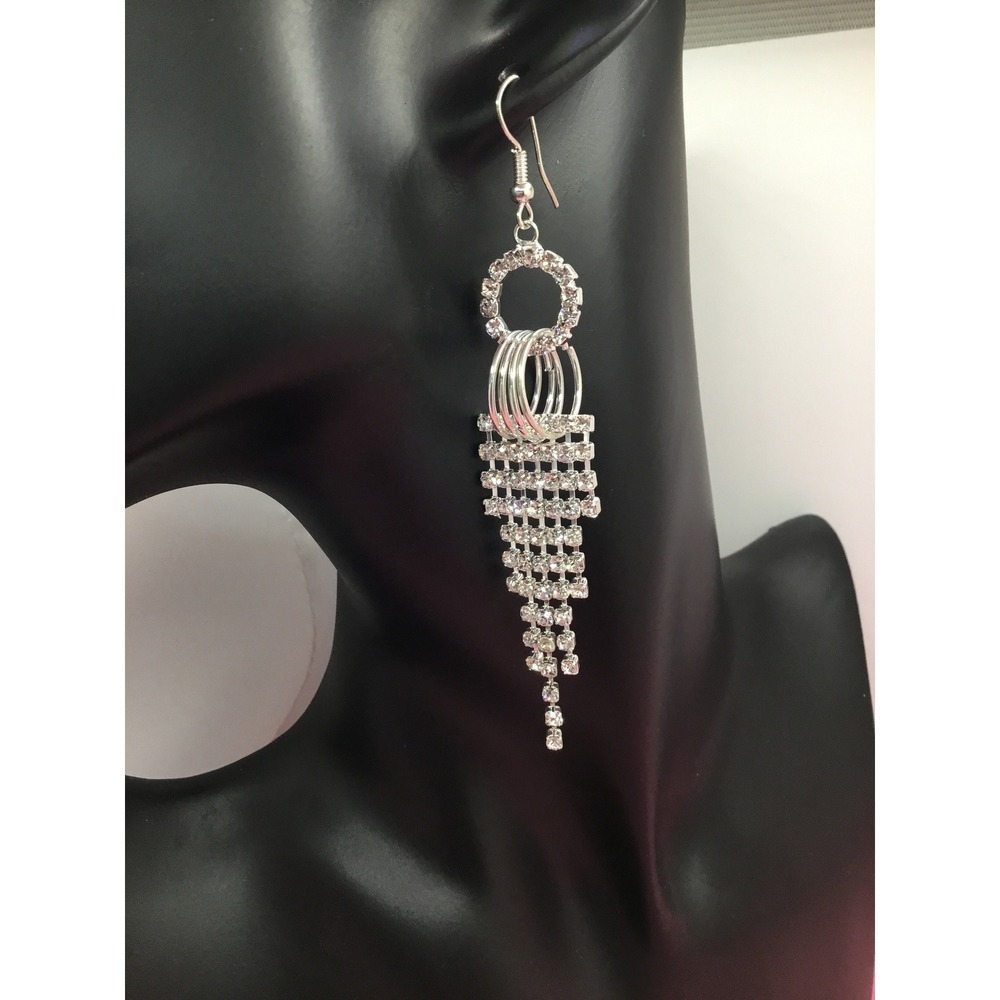 silver and diamonds stone earring